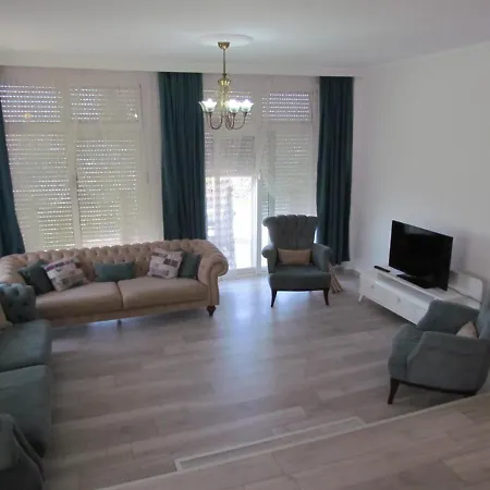아파트 3 Bedroom Alure 시데